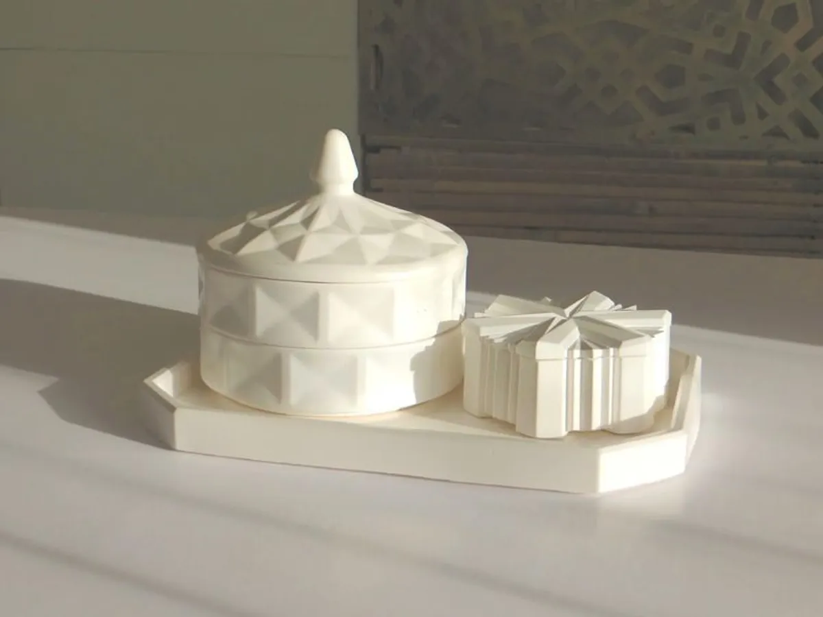 Polished Alabaster set stackable lidded pot with lidded trinket box and tray - Image 1