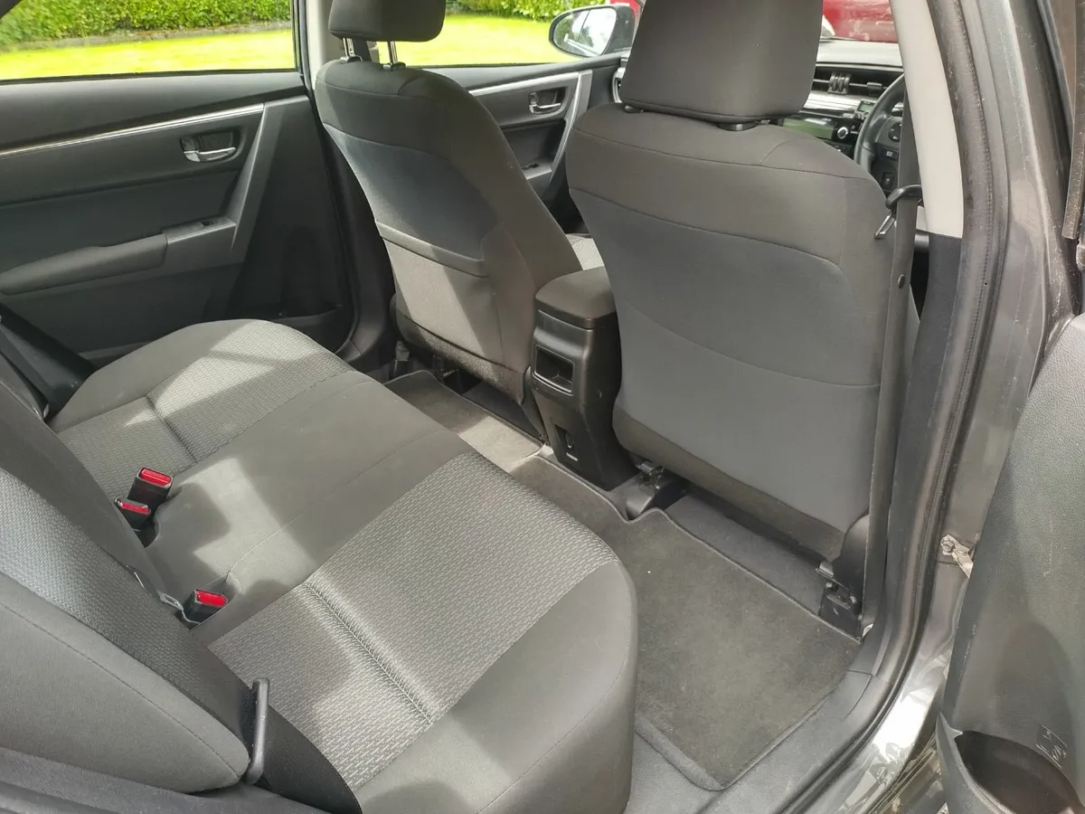 Toyota Corolla 2014 1.3 Petrol - Image 2
