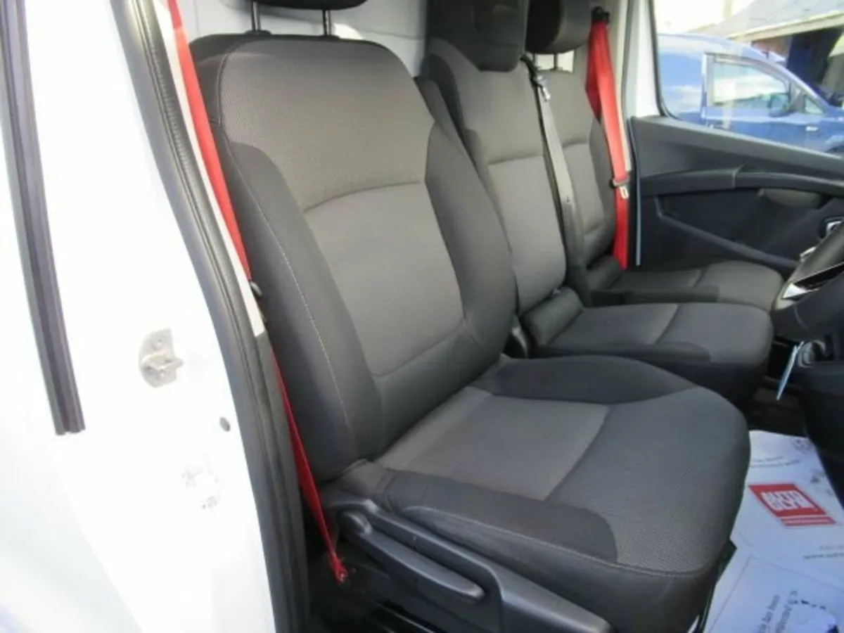 2.0L  L2H1 LWB 150 BHP RED EDITION - Image 3