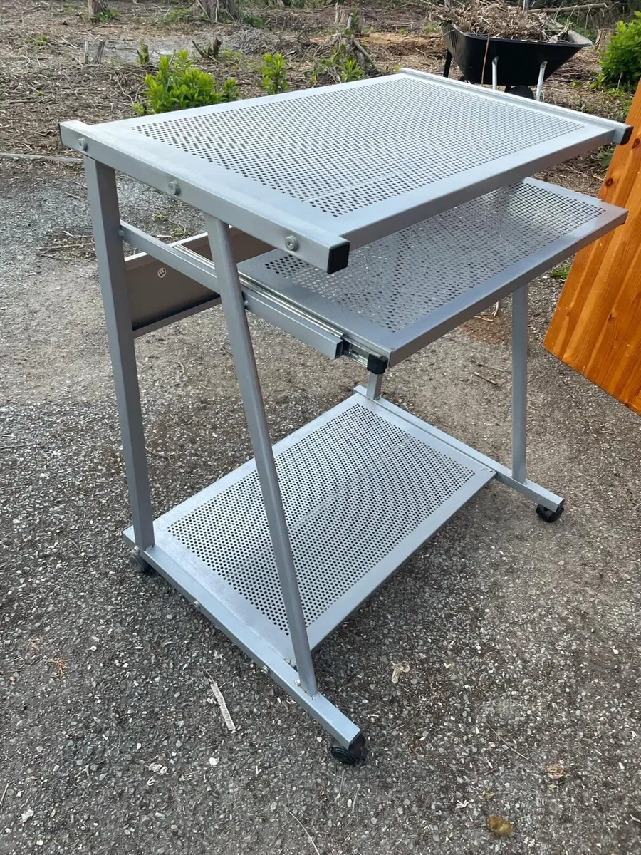 Metal study desk - Image 4