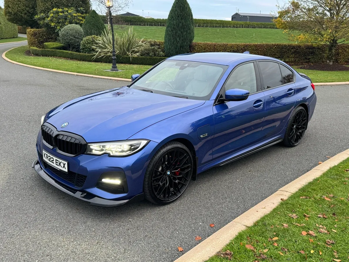 221 BMW 330e / IRISH REG €26950 NI £20950 - Image 3