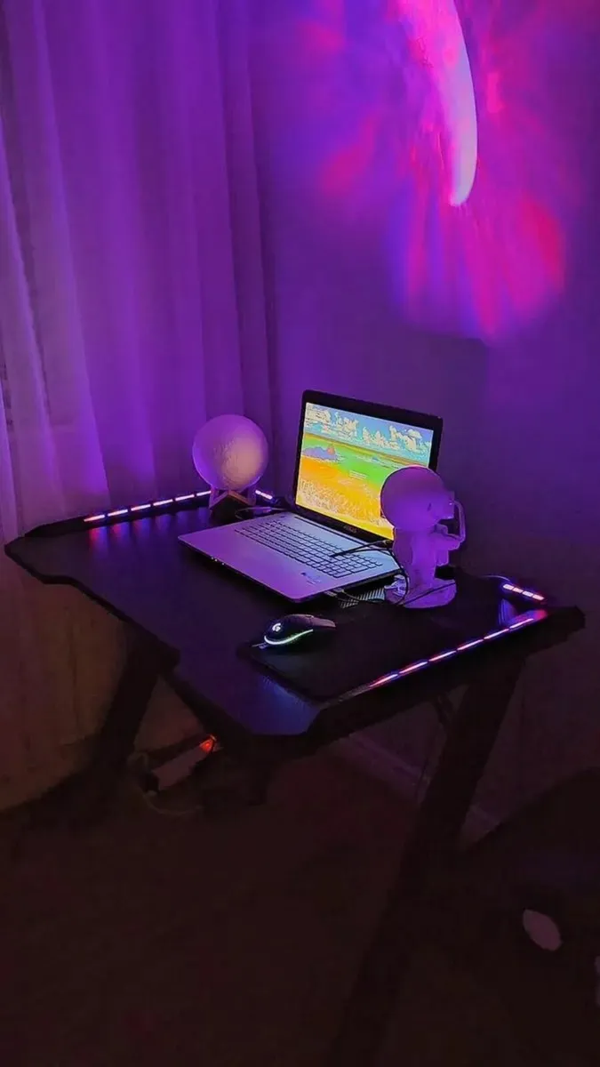 Gaming boundle desk and chair brand new - Image 1