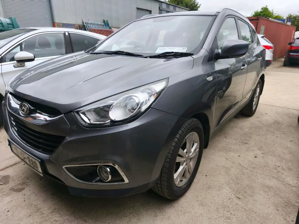 Hyundai i35 Low mileage - Image 1