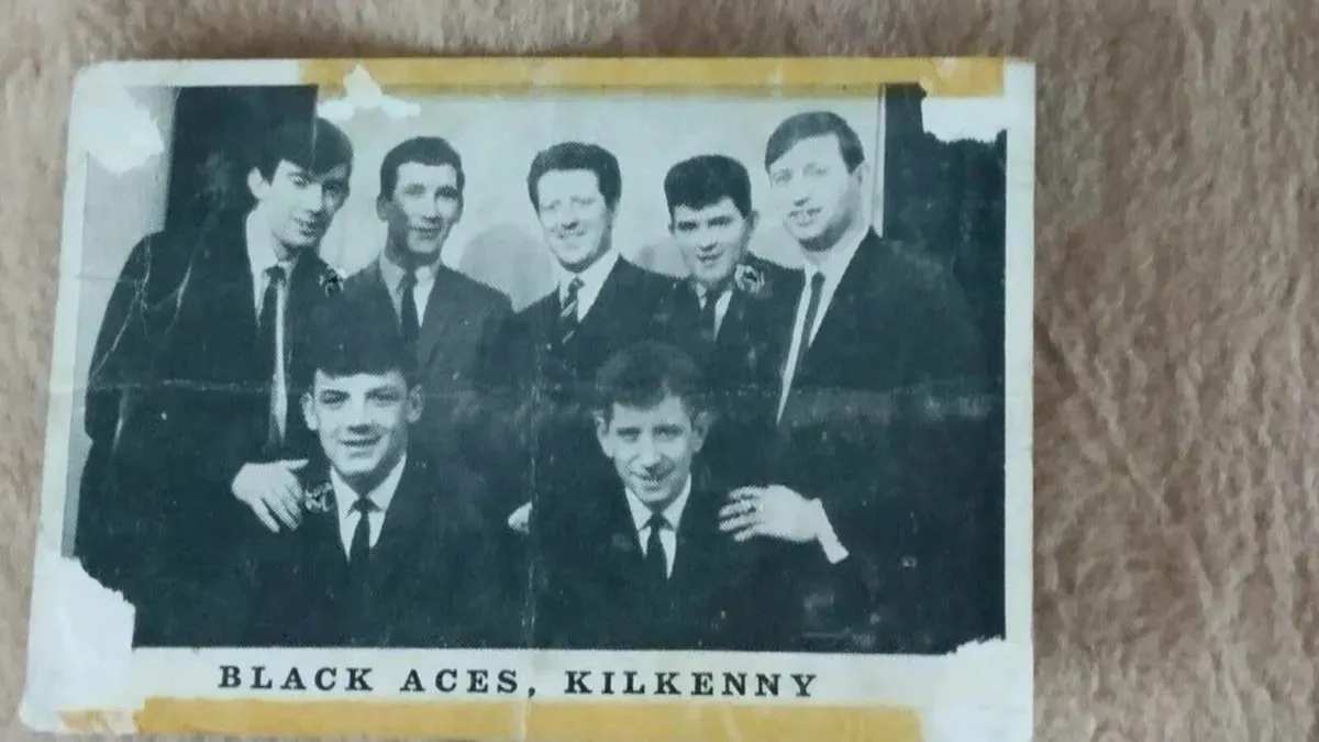 Black Aces Showband Photo - Image 1