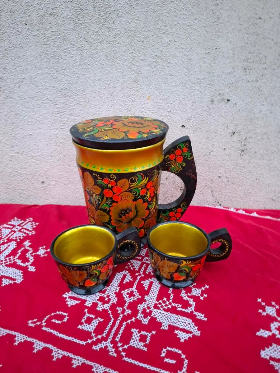 Russian handpainted wood tea service - Image 2