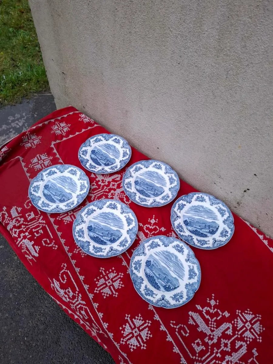 6 blue vintage cake plates postage possible - Image 1