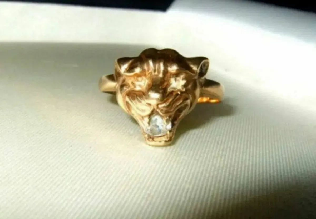Vintage Hallmarked 9ct Gold Gemset 'Panther' Ring - Image 4