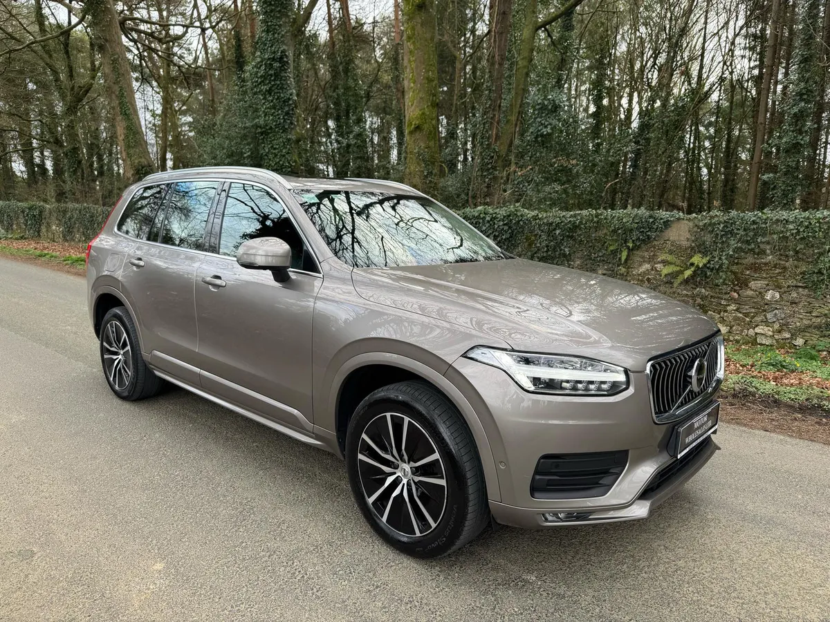 201 VOLVO XC90 B5 AWD MOMENTUM 7 SEATER - Image 1
