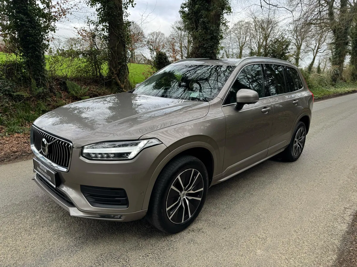 201 VOLVO XC90 B5 AWD MOMENTUM 7 SEATER - Image 3