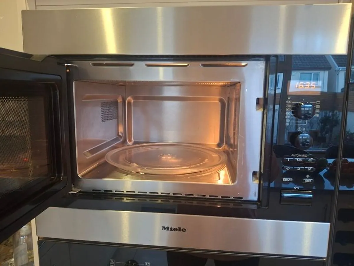 Miele Oven and Microwave - Image 2