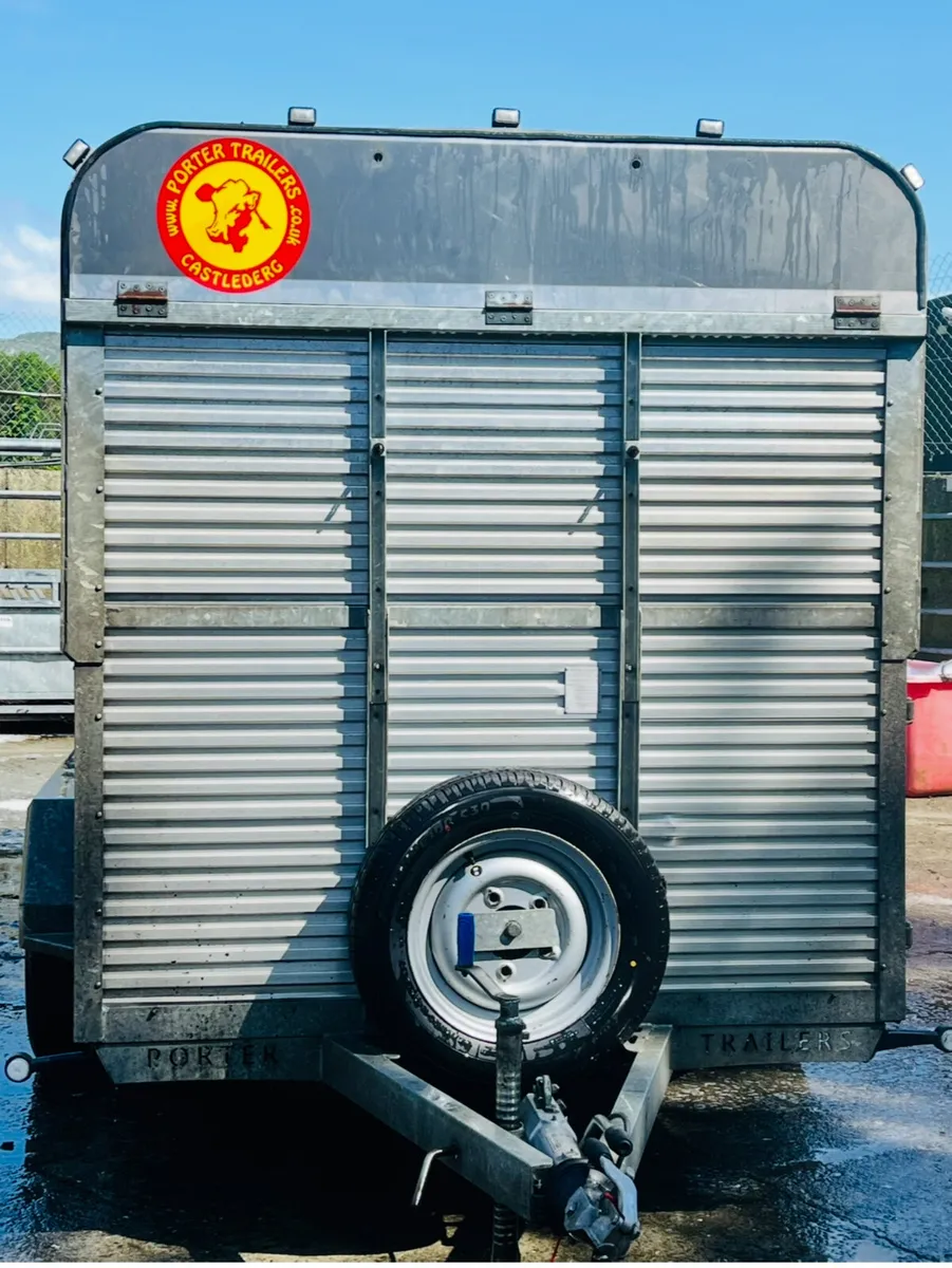 Porter 14 foot livestock trailer - Image 4