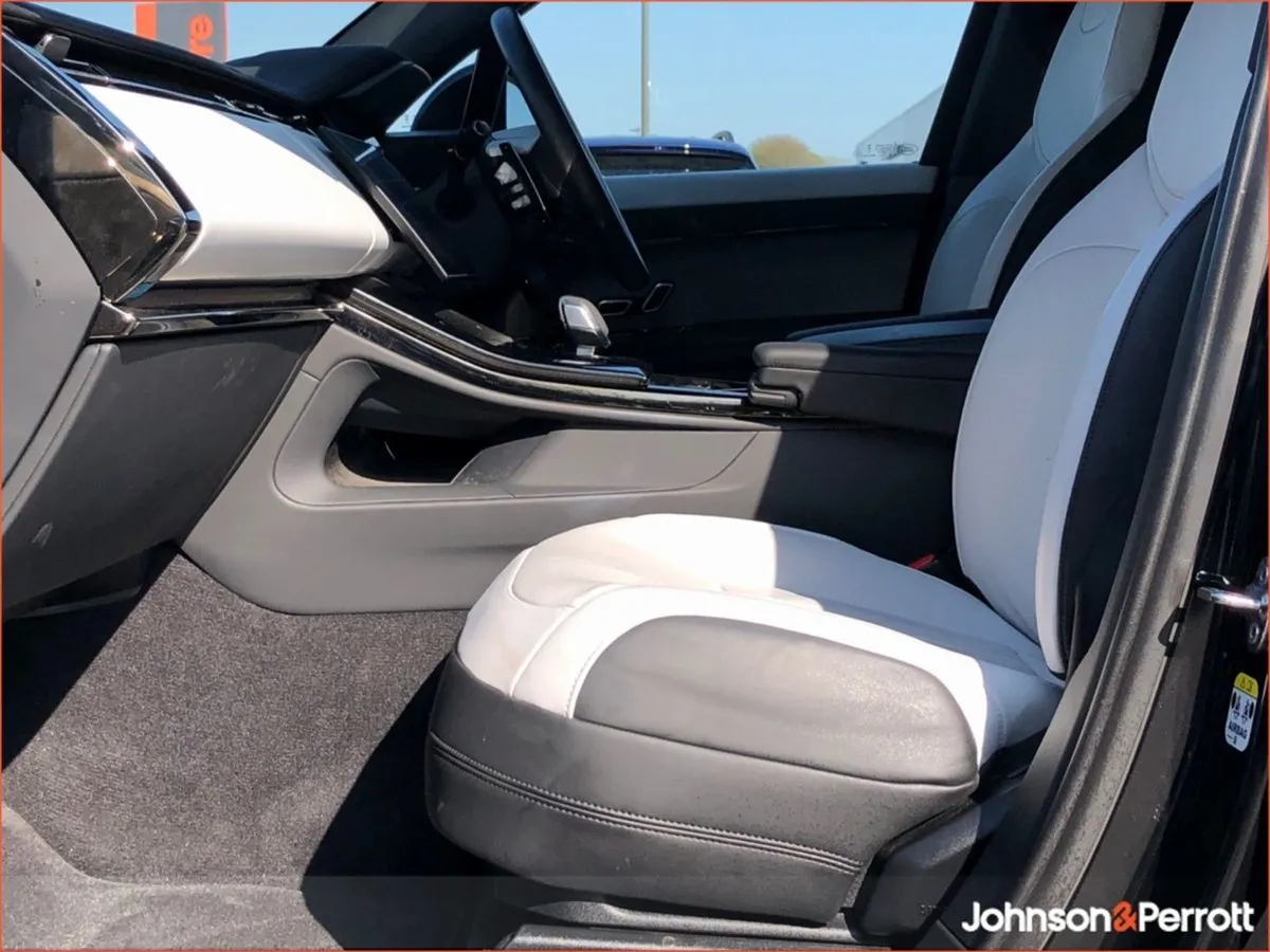 Land Rover Range Rover Sport 3.0 I6 Phev SE - Image 4