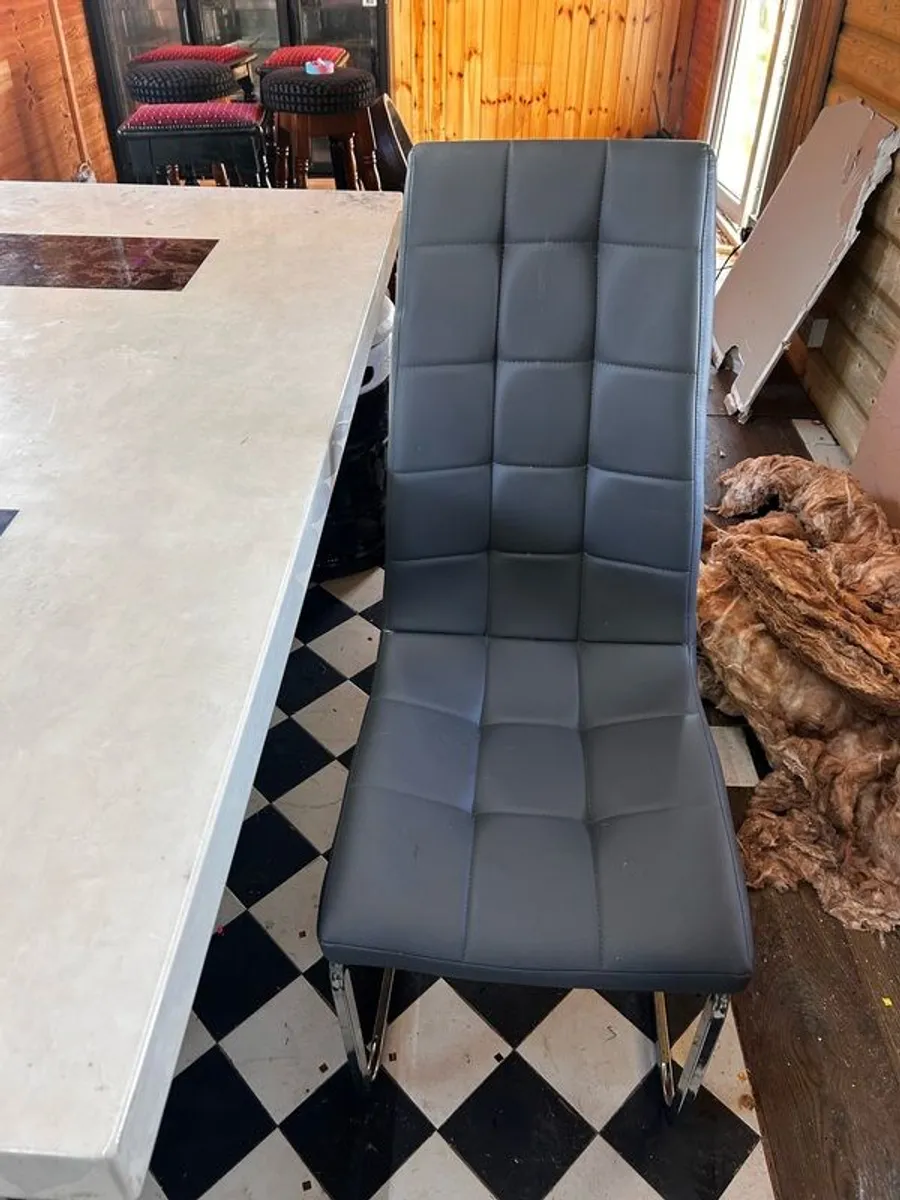 table and 6 chairs - Image 2