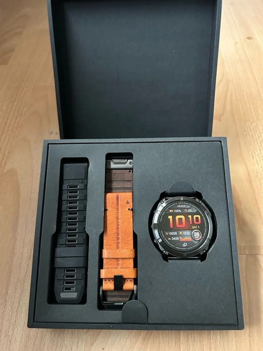 Garmin Fenix 8 Pro - 51mm Sapphire / Titanium (brand New Watch & Model) Dlc Grey Carbon - Image 4