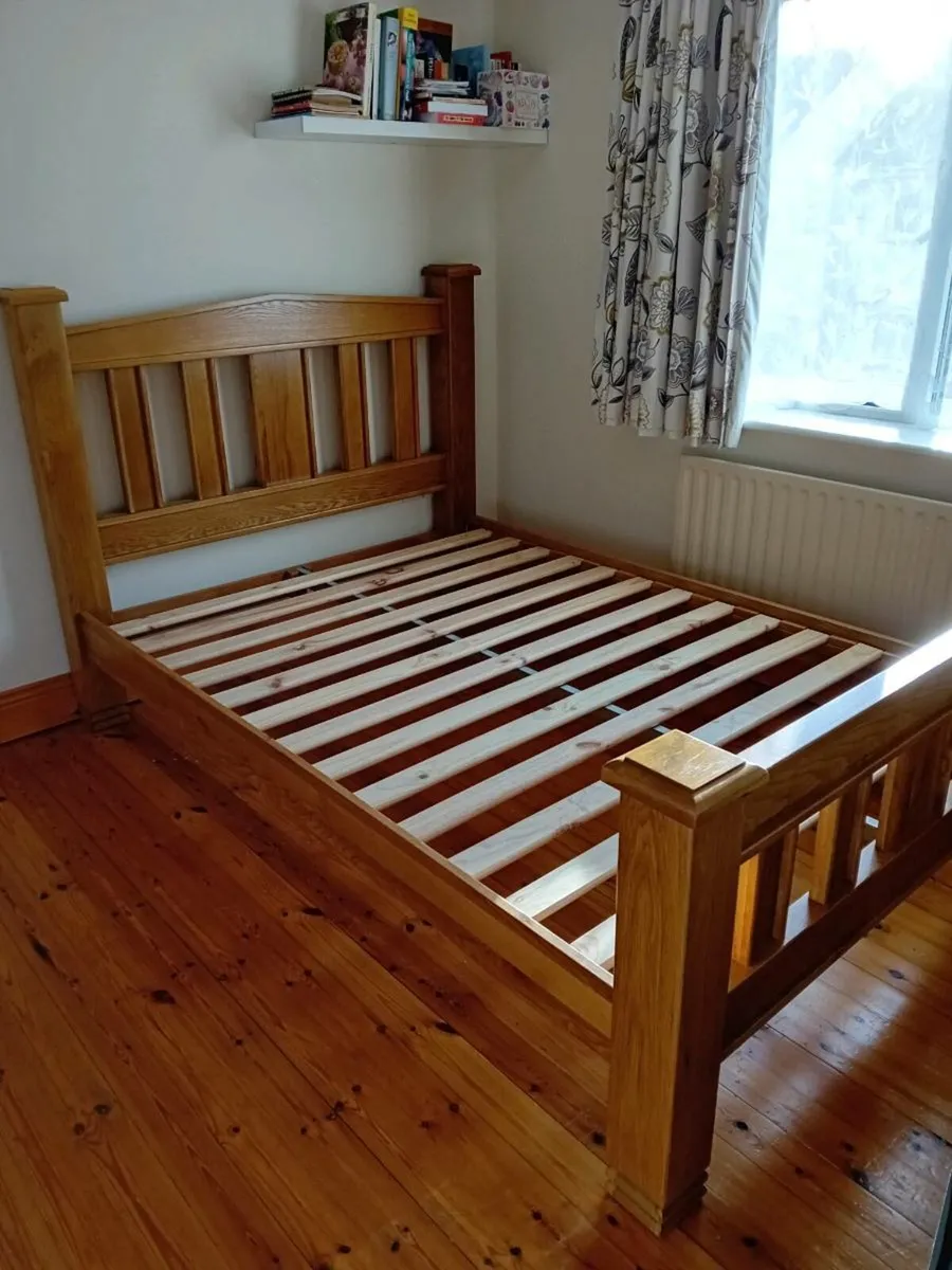 Bed frame - Image 1