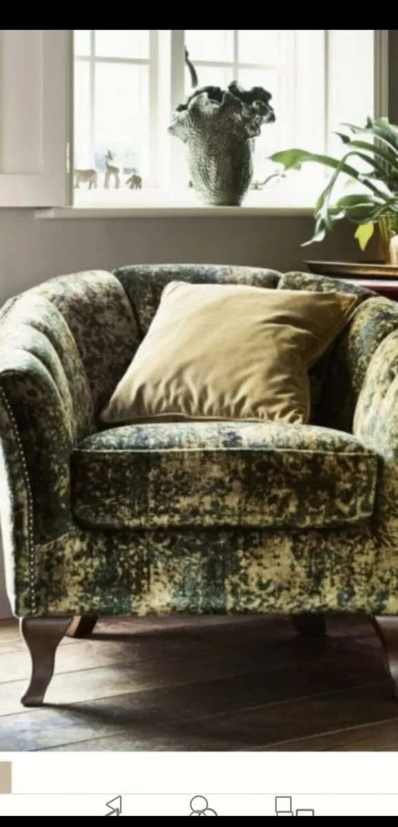 Brand New Alexander & James Betsy Chair