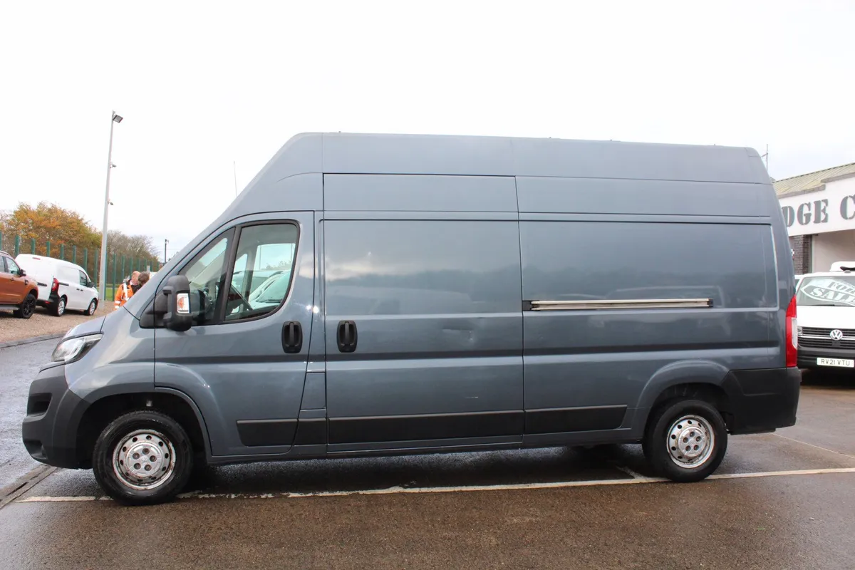 2020 Peugeot Boxer L3H3 Professional - Image 2