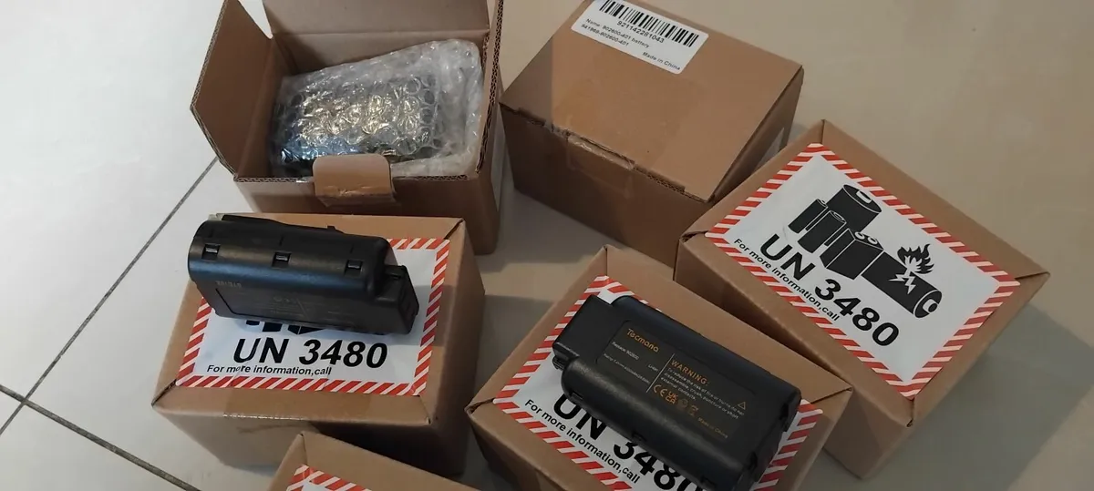 Paslode Replacement 7.4V 4Ah Li-ion Batteries - Image 4