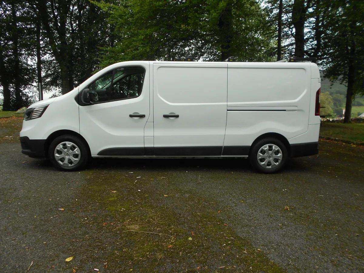 Renault Trafic 2023 - Image 3