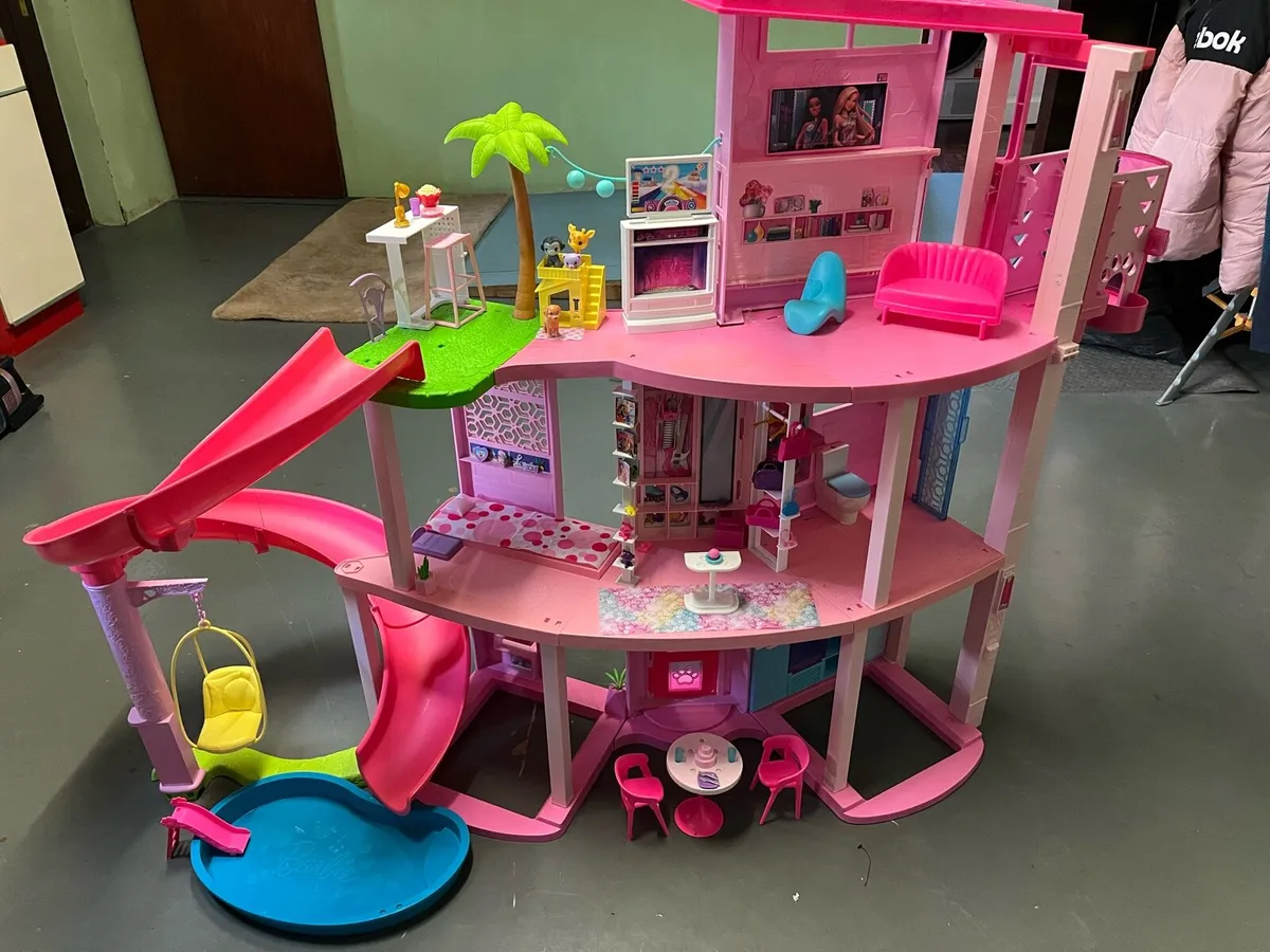Barbie dream house