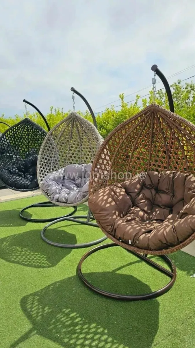 Swing chair Summer sale Free delivery - Image 1