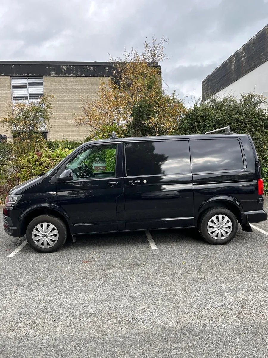 VW Transporter 2016 2.0 tdi manual - Image 2