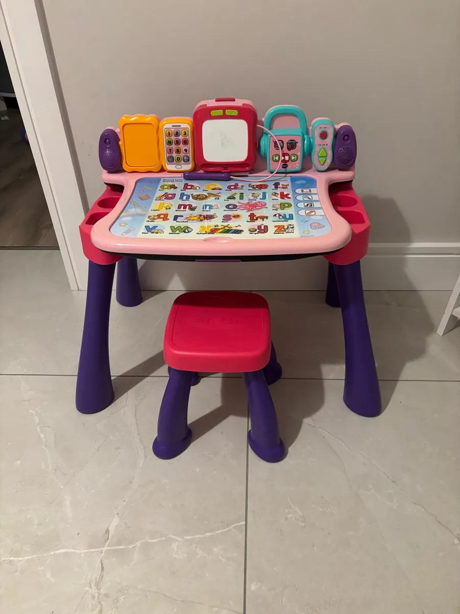 Vtech touch & learn activity desk - Image 1