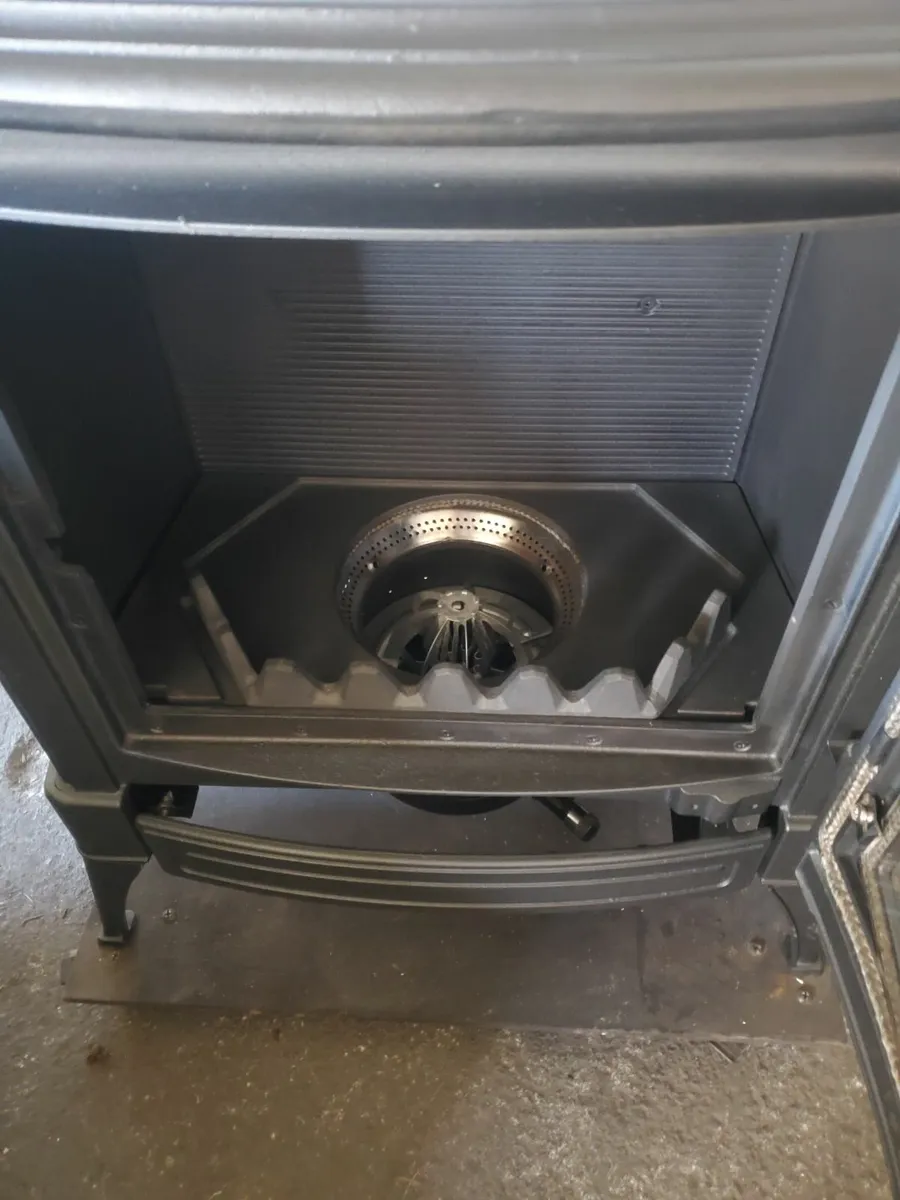 Nestor Martin S 21 oil stove 6kw Demonstration mod - Image 4