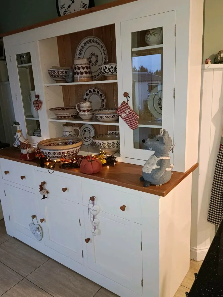 Cream kitchen dresser - Image 3