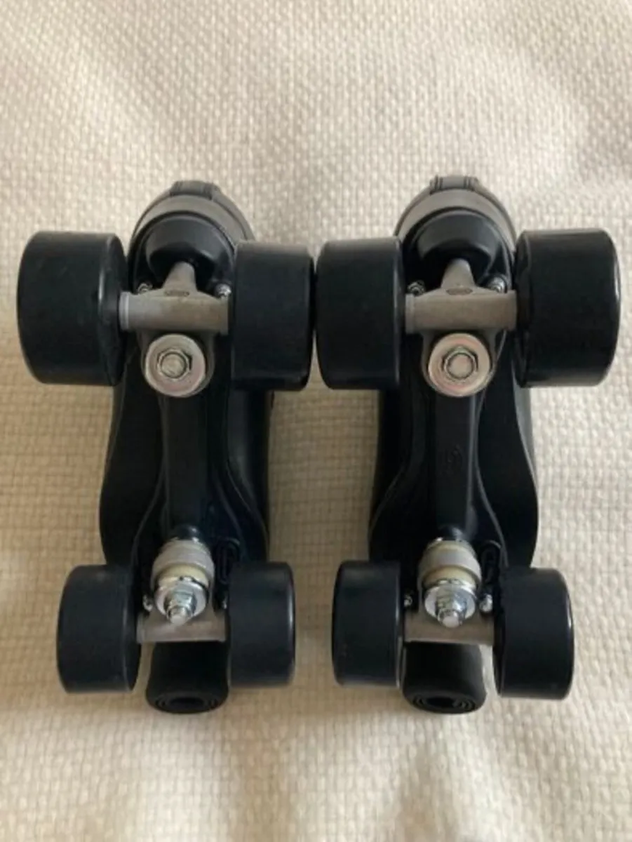 Quad Roller Skates Size 7 - Image 2