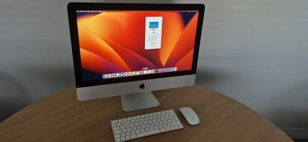 21.5" Imac 2.3ghz Dc I5, 8gb Ram (2017) - Image 1