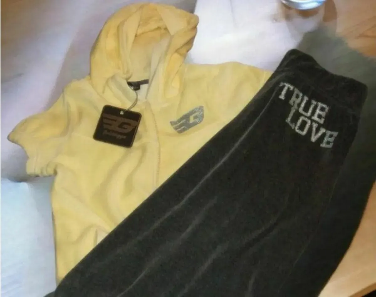 Vintage Authentic BNWT Goldigga Trackie - Image 1