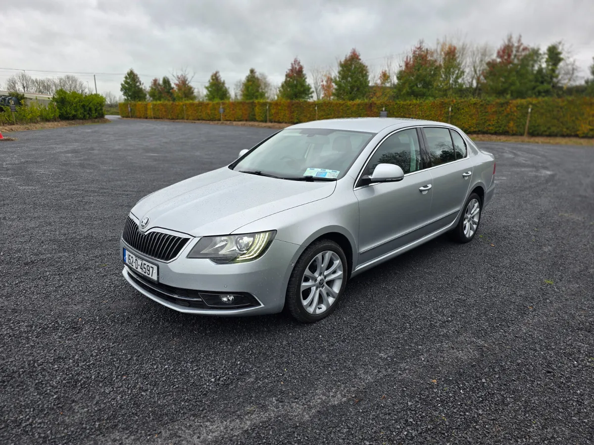 Skoda Superb hi spec with warranty - Image 1