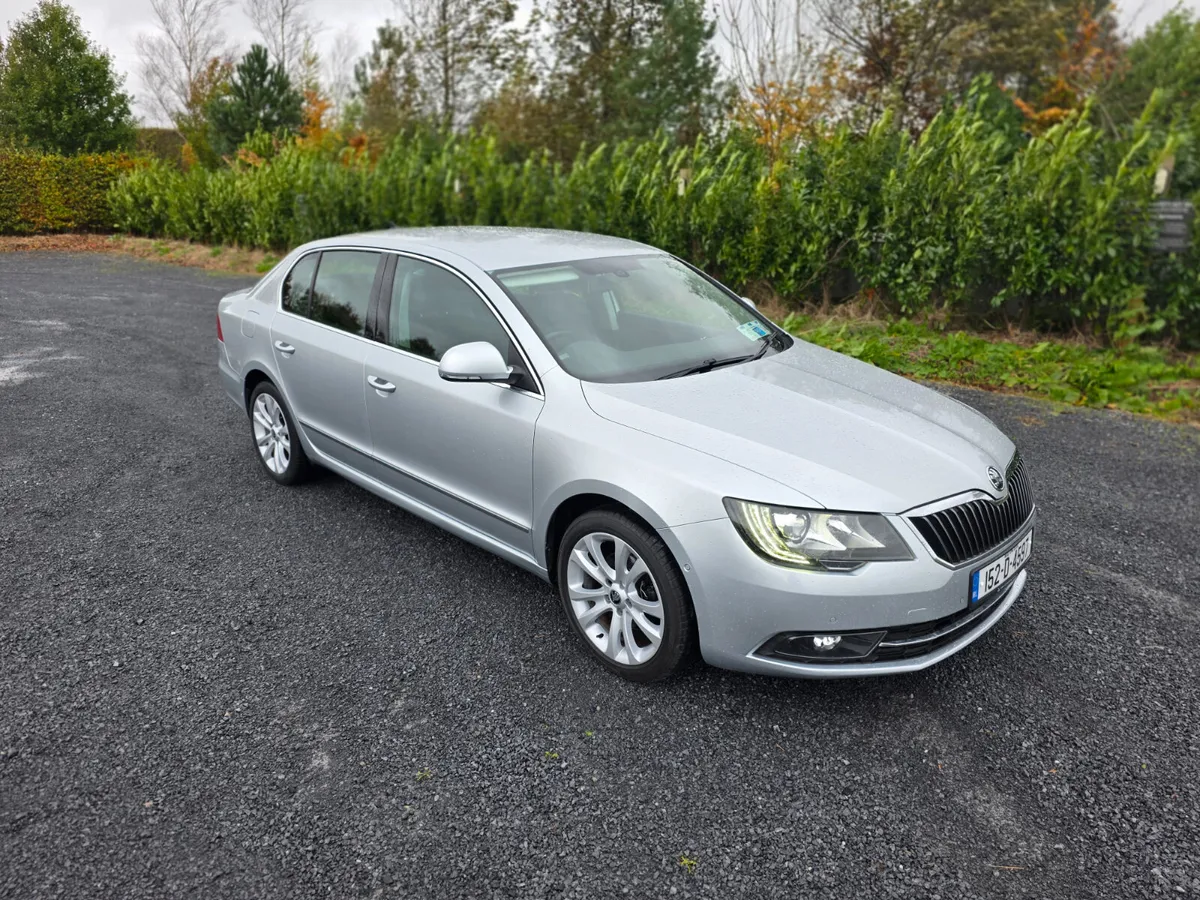 Skoda Superb hi spec with warranty - Image 2