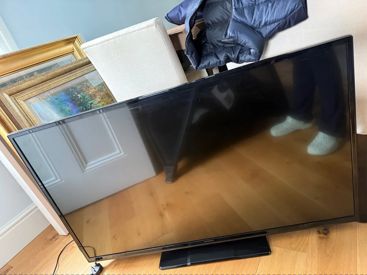 Black Hitachi Television 44” - Image 4