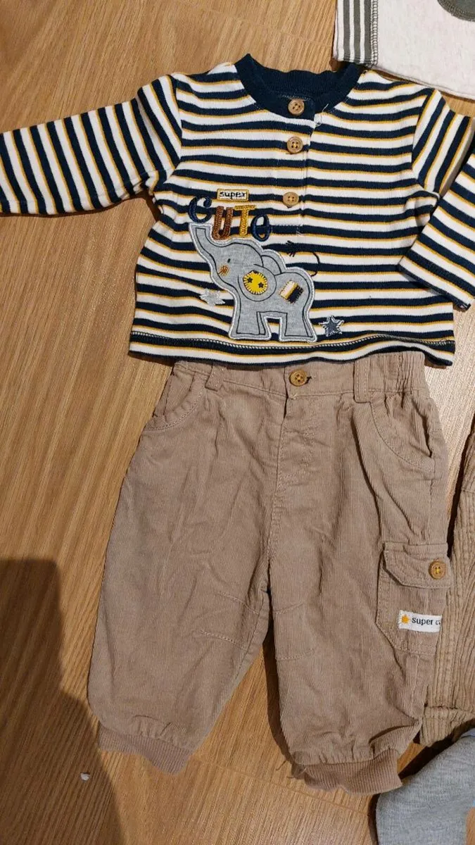 Baby clothes - Image 2