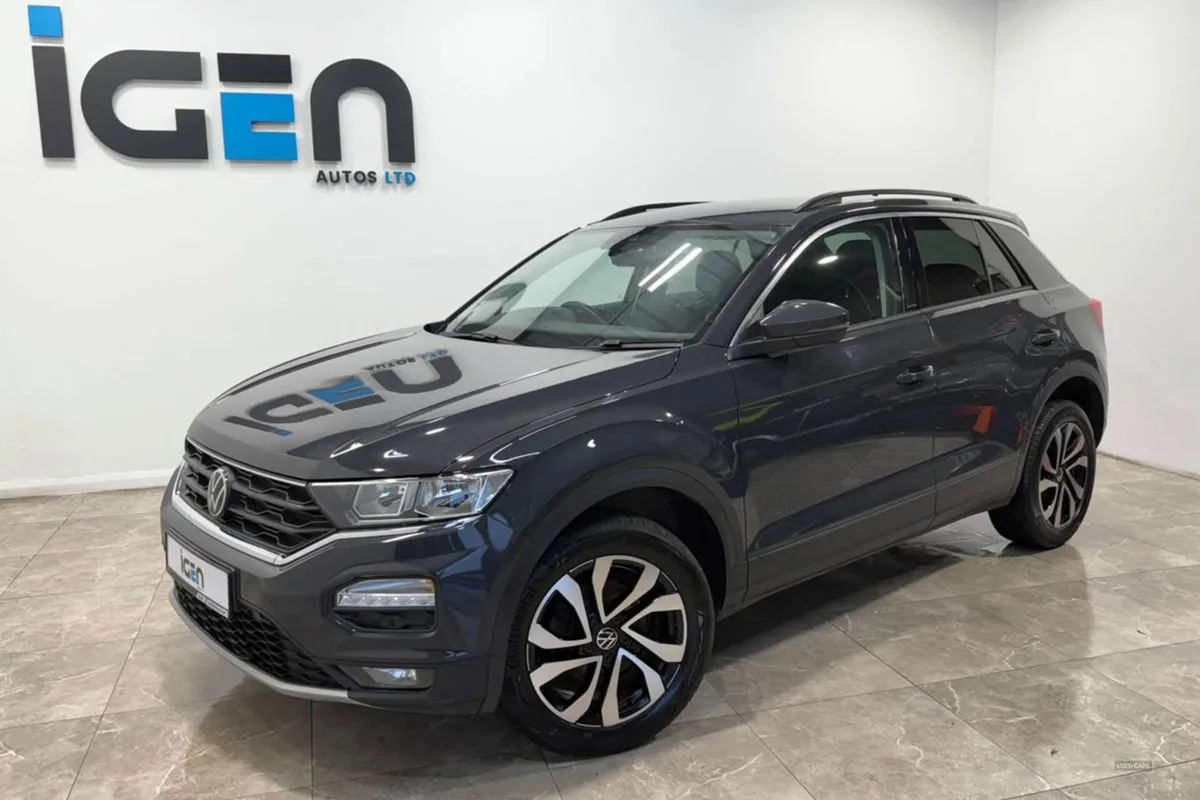 Volkswagen T-Roc 2.0 T-roc Active TDI Evo 5dr - Image 1