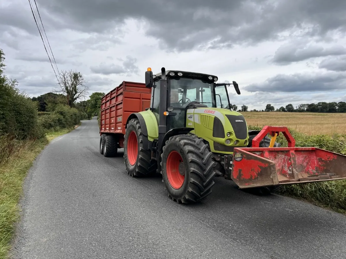 Claas Arion 640 - Image 2