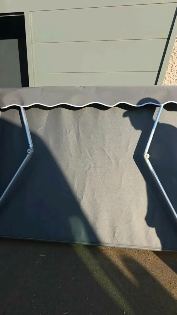 Retractable Awnings 2 Sizes Available - Image 3