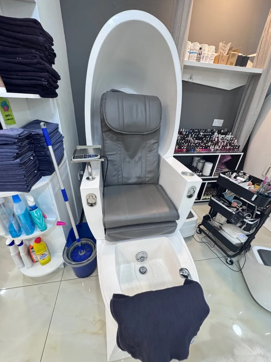 Pedicure Chairs - Image 1
