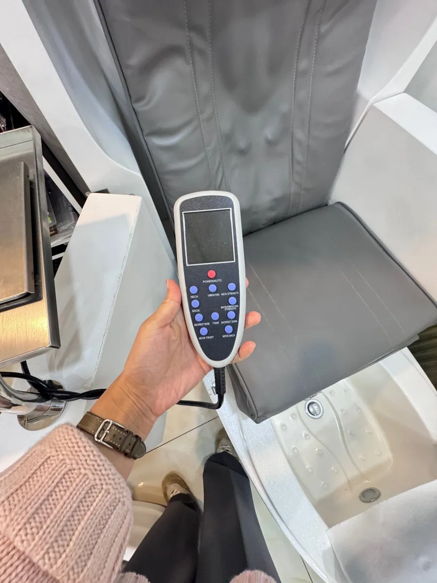 Pedicure Chairs - Image 3