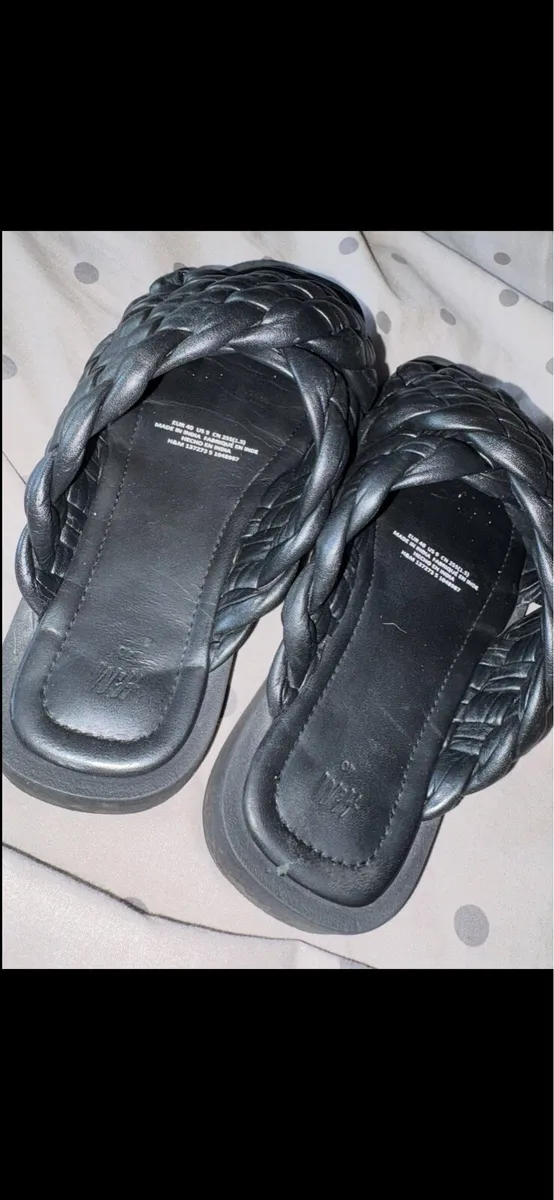 H&M Chunky Sliders - Image 2