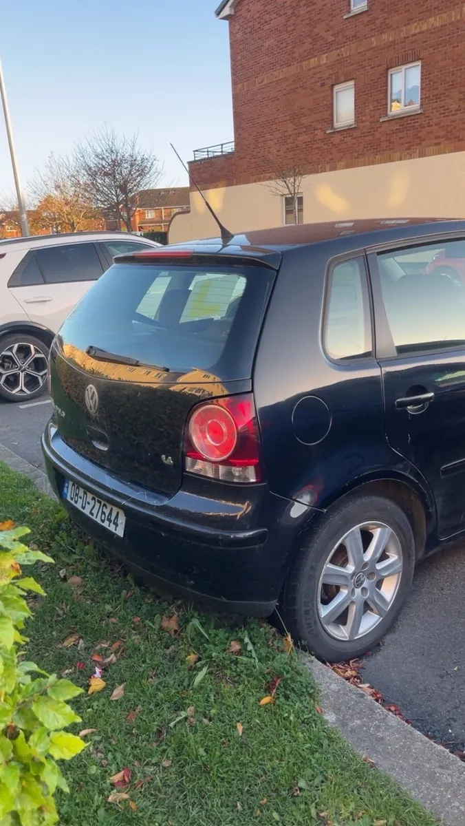 Volkswagen Polo 2008 - Image 2