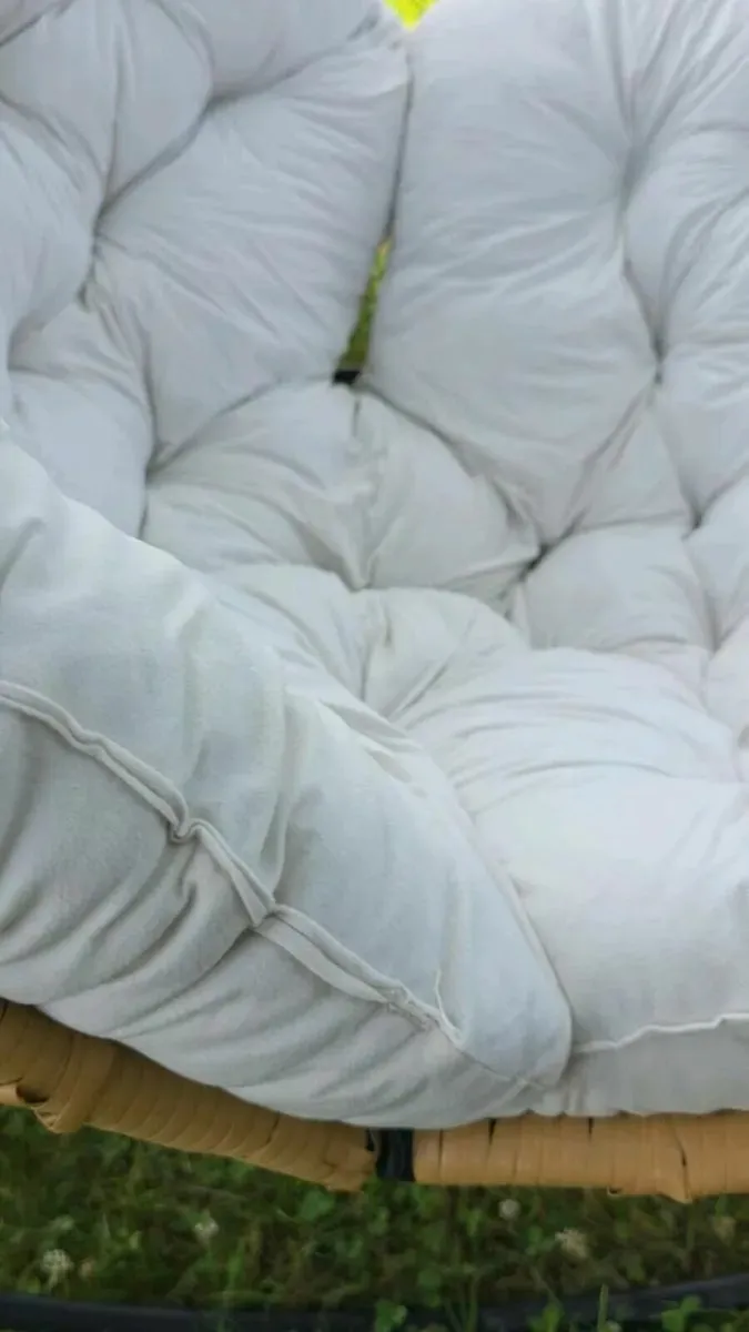 Rocking chair with cushion brand new - Image 2