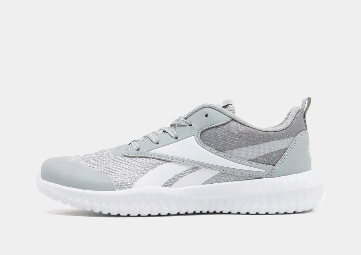 Reebok flexagon junior size UK 3 barely worn - Image 1