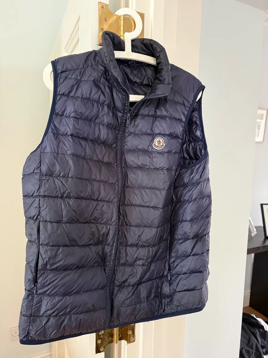 Men’s moncler navy gilet jacket - Image 3