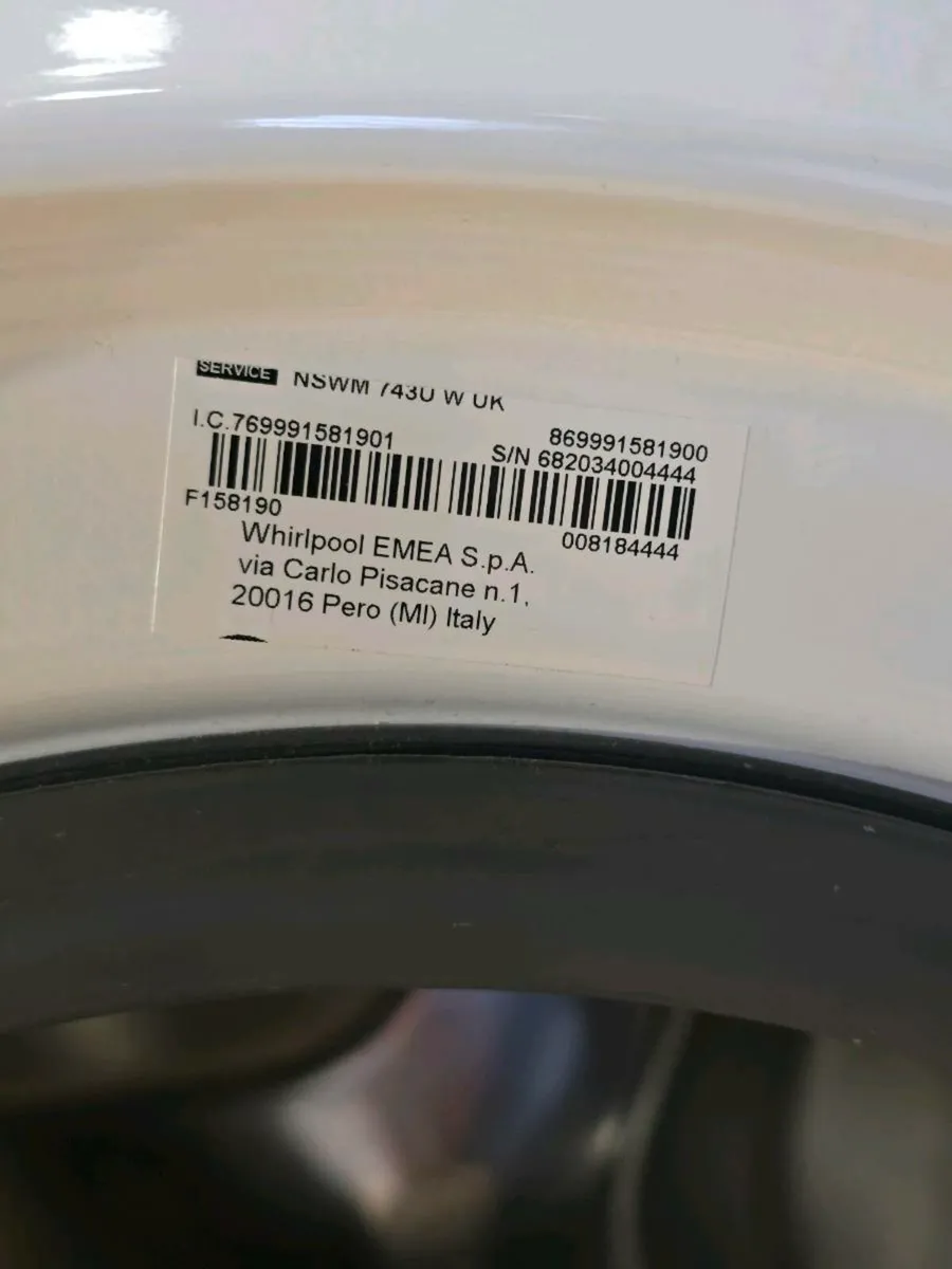 Hotpoint 7kg Washing machine in great condition - Image 4