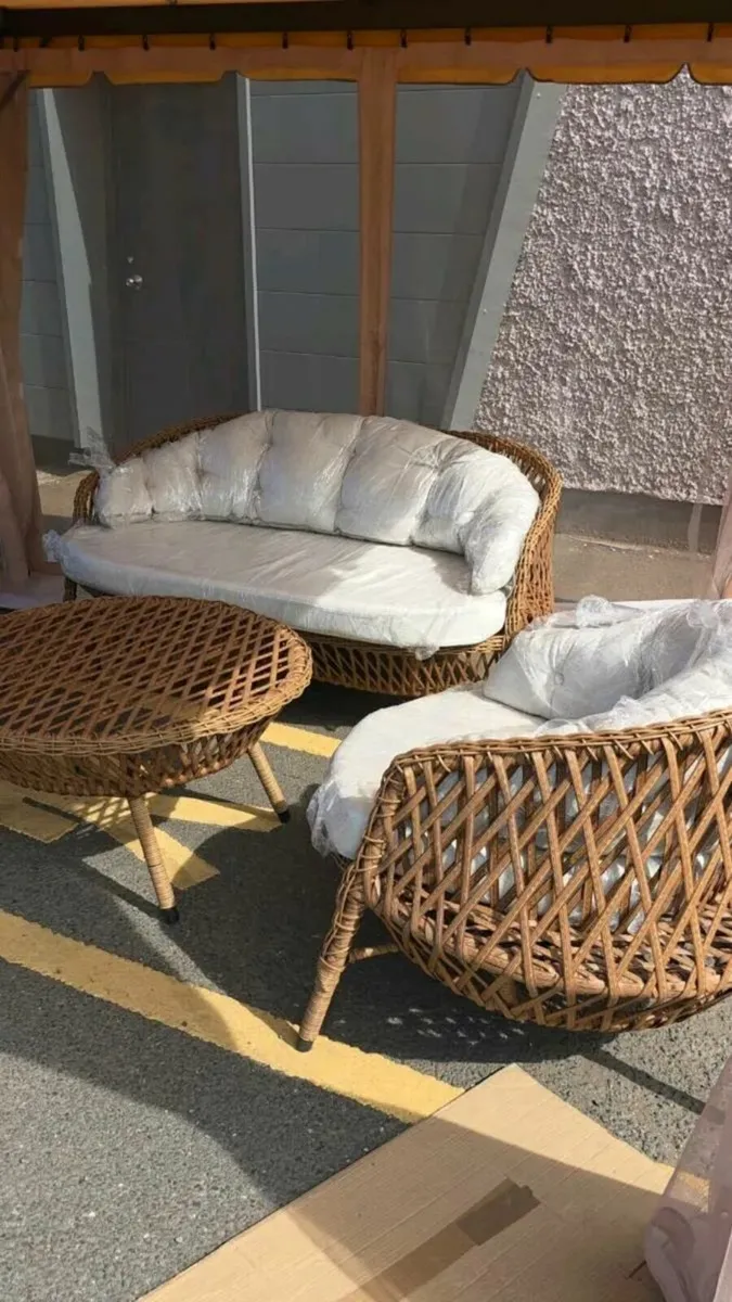 Outdoor garden furniture set rattan brand new - Image 3