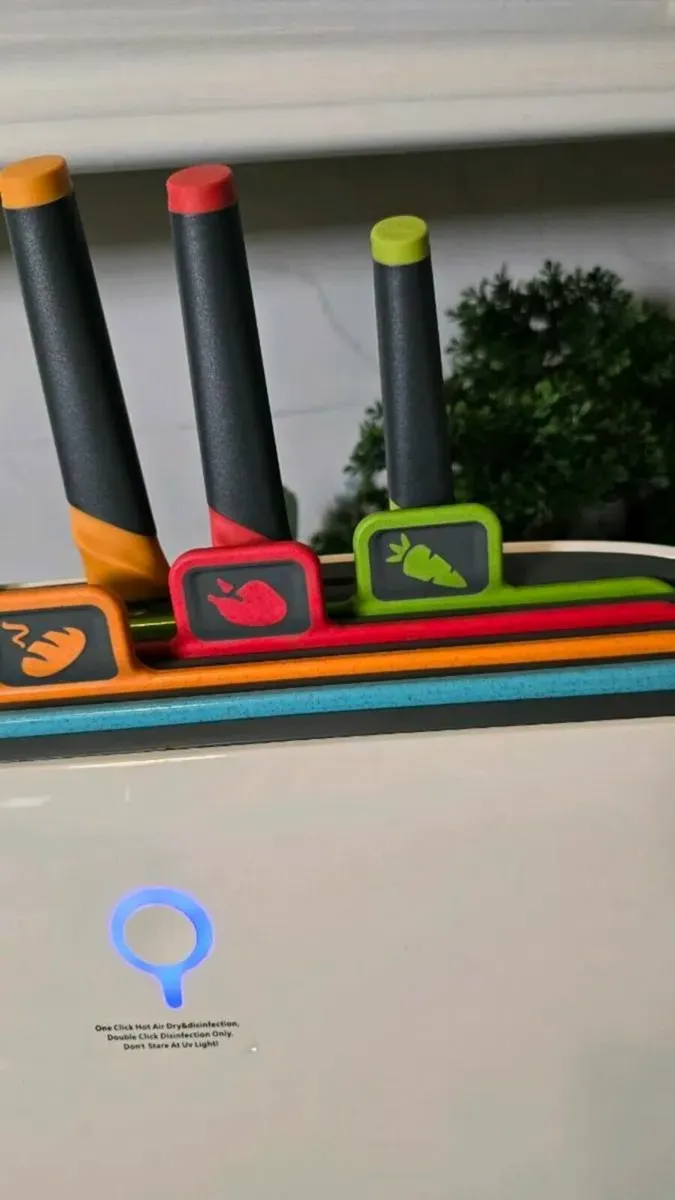 Kitchen Chopping board and knife set uv brand new - Image 4