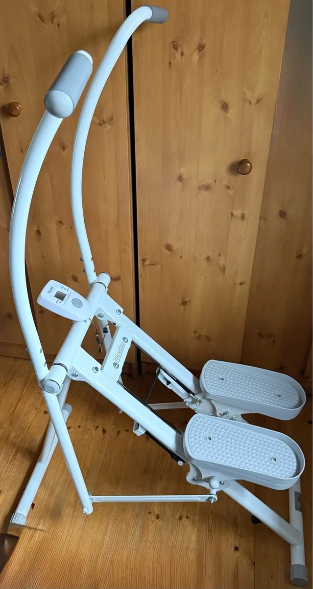 Step Exercise Machine - Image 4